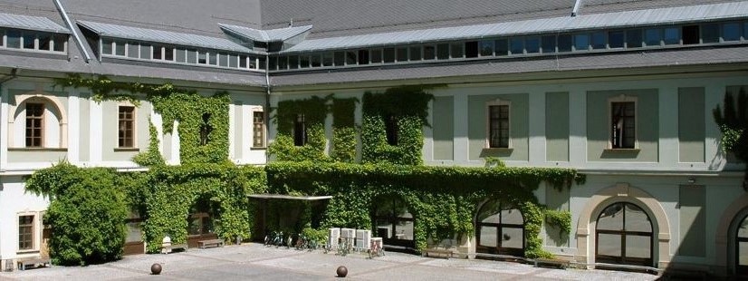 чешский студенческий центр в Оломоуце уникален благодаря университету им. Палацкого фото