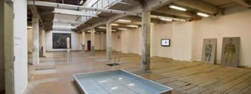 Художественная галерея «Karlin Studios» в Чехии вынуждена переехать в новое помещение